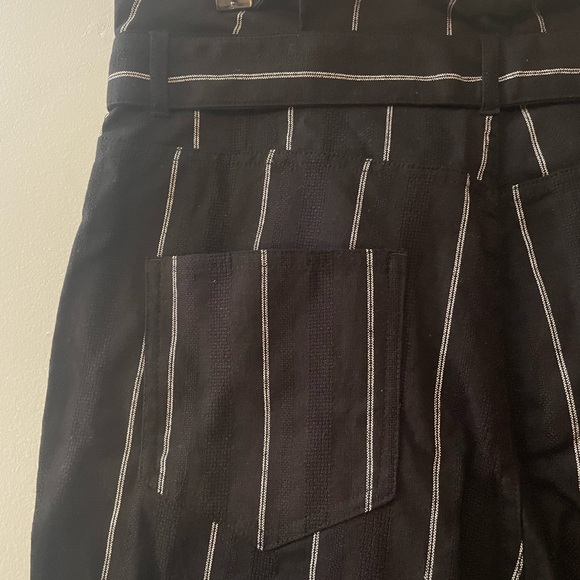 Who What Wear Black and White Striped Linen Cropped Pants - Picture 8 of 12